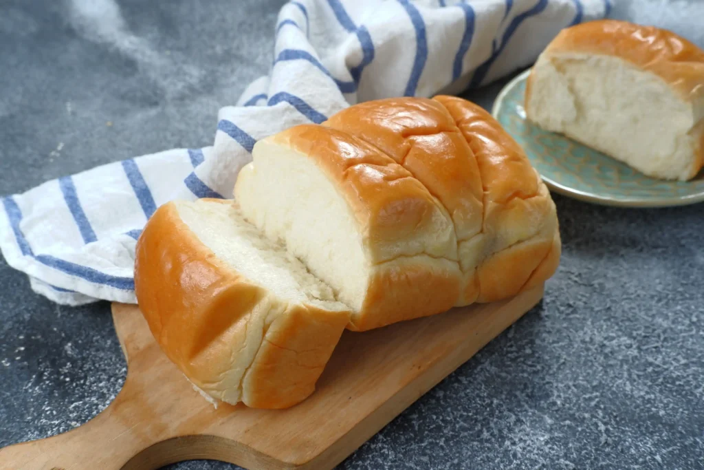 ทดลองทำโชกุปัง (Shokupan) ด้วยเทคนิคการทำขนมปังสไตล์ญี่ปุ่นนาคาดาเนะ (Nakadane)